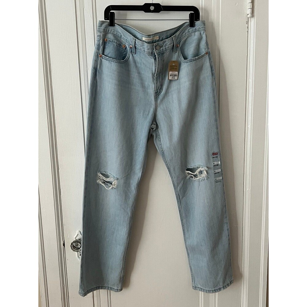 Levi’s Jeans Low Pro Straight Light Wash 100% Cotton Distressed Knee Size 32 New